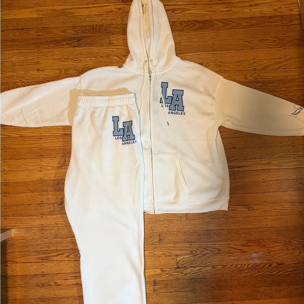 White LA Hoodie & Joggers Set with Light Blue Logo